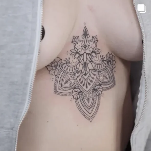 tatitattoos, Guest Artist bei True Canvas Wien – Fineline / One Line / Tiny Tattoos / Schriftzüge, Mandalas / Ornamente